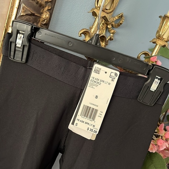 Brand New Adidas Climawarm Black Tights Sporty Stretch Leggings Blue Graphics - Picture 6 of 15